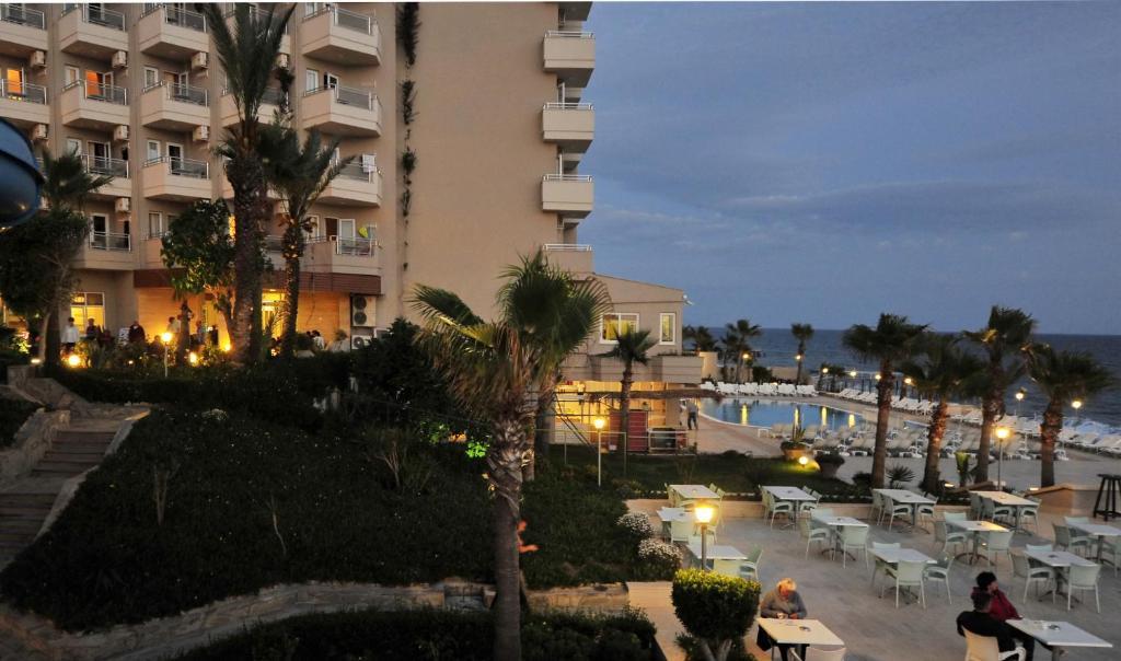 Mirador Resort & Spa โคนัคคลึ ภายนอก รูปภาพ
